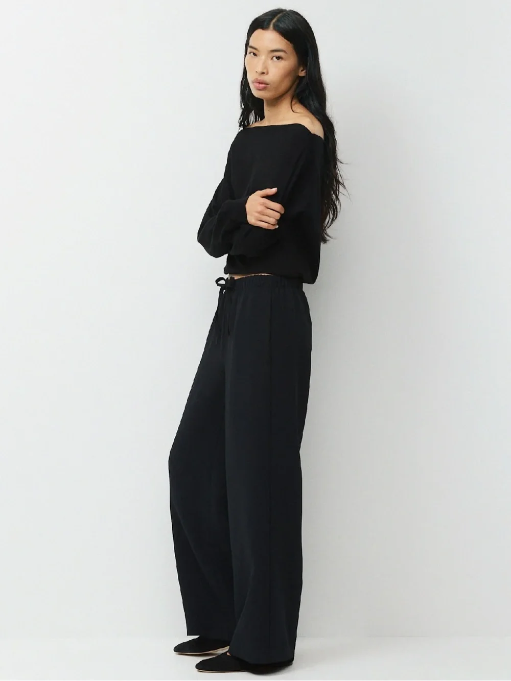 Aritzia Wilfred  the lodge pant cruiselinen linen blend pants black size small